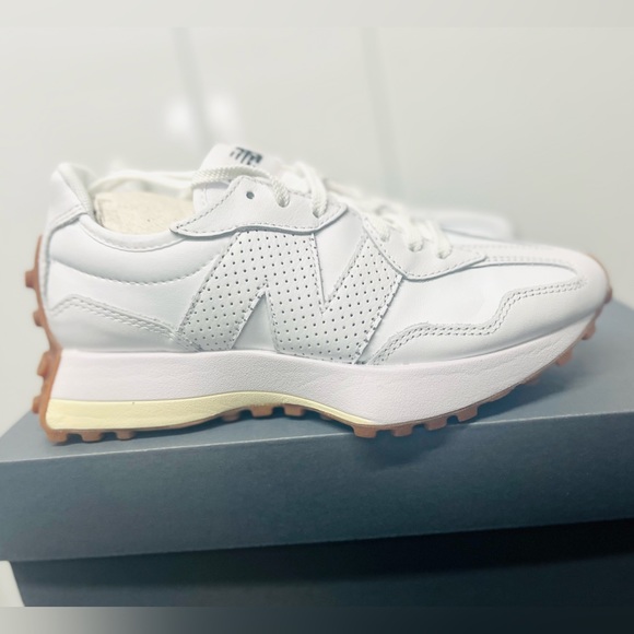 New Balance 327 Leather Women Sneakers Shoes White size 5.5  NEW  #WS327LS - Picture 10 of 15